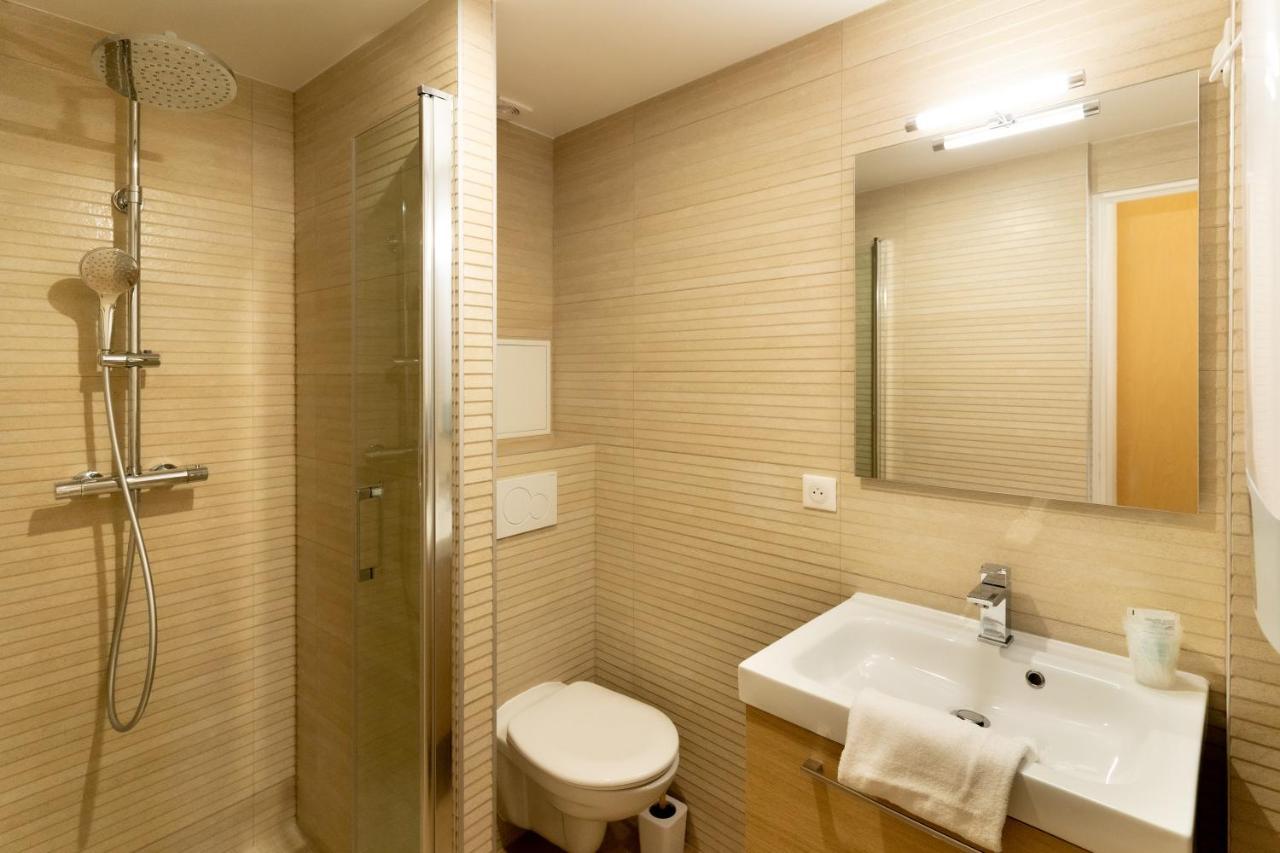Hotel Capfun Le Saint Germain, ปารีส ภายนอก รูปภาพ