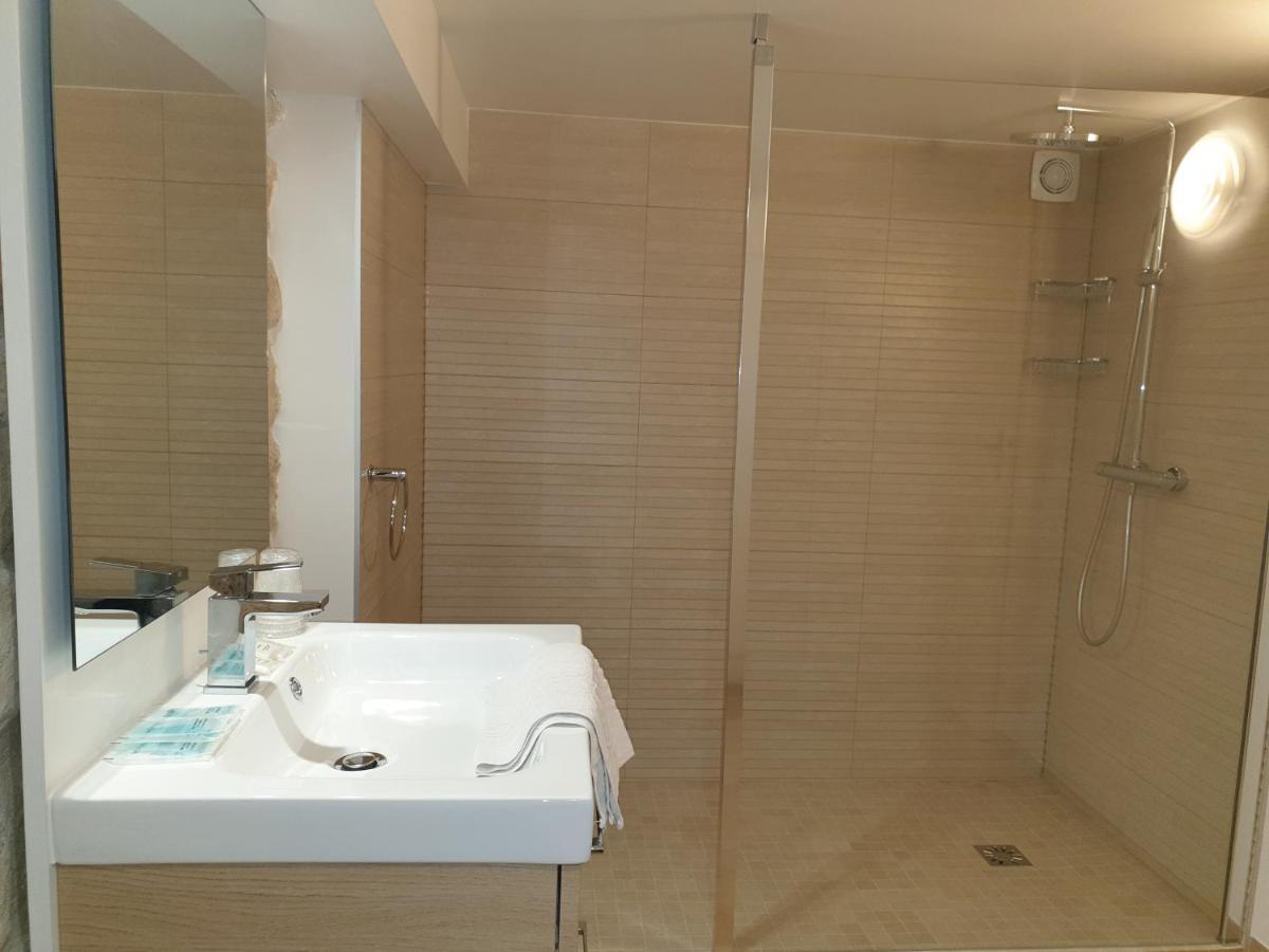 Hotel Capfun Le Saint Germain, ปารีส ภายนอก รูปภาพ